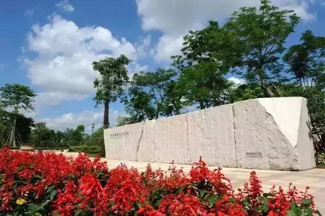 <a href=http://www.lexiangyou.org/xiangcunlvyou/ target=_blank class=infotextkey>乡村旅游</a>：南朗诗意小镇