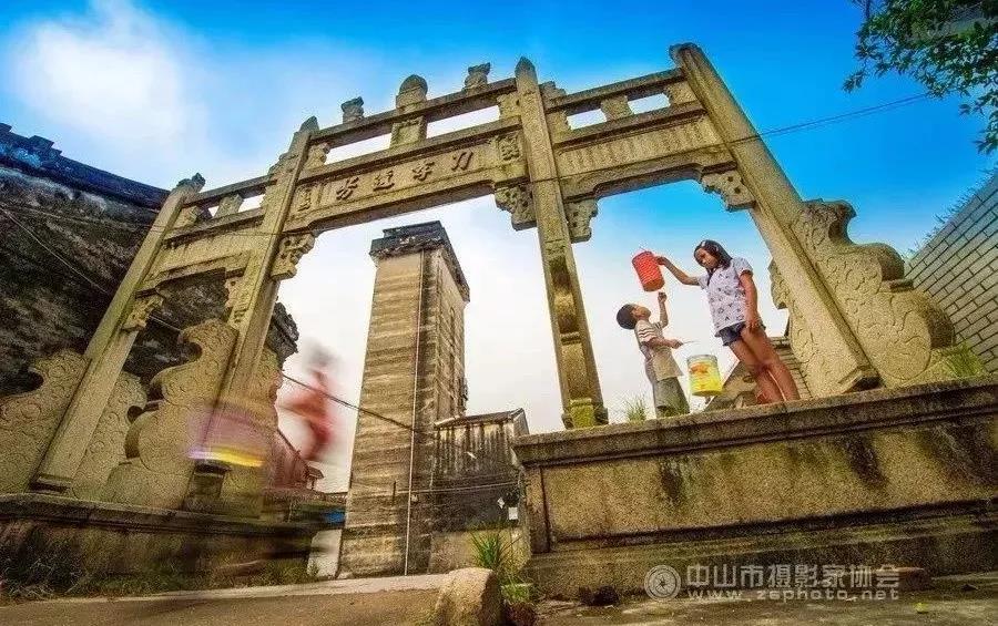<a href=http://www.lexiangyou.org/xiangcunlvyou/ target=_blank class=infotextkey>乡村旅游</a>：南朗诗意小镇
