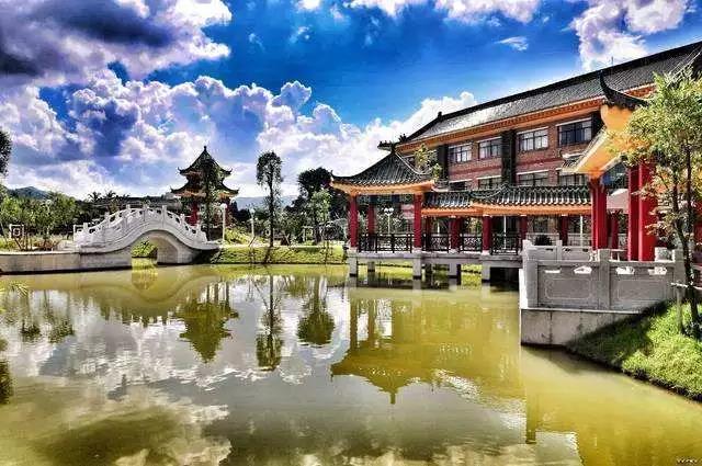 <a href=http://www.lexiangyou.org/xiangcunlvyou/ target=_blank class=infotextkey>乡村旅游</a>：南朗诗意小镇