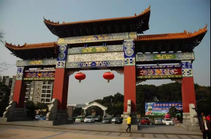 <a href=http://www.lexiangyou.org/xiangcunlvyou/ target=_blank class=infotextkey>乡村旅游</a>：沙溪，古地隆都