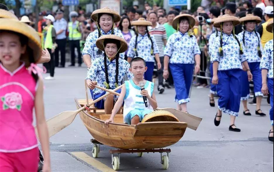 <a href=http://www.lexiangyou.org/xiangcunlvyou/ target=_blank class=infotextkey>乡村旅游</a>：南朗诗意小镇