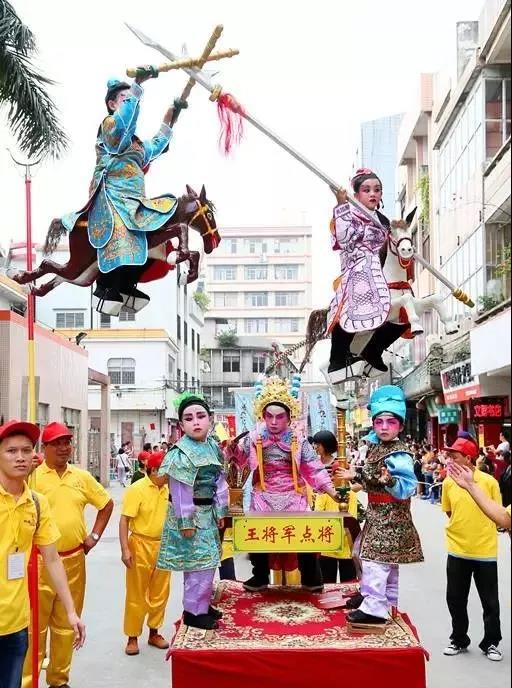 <a href=http://www.lexiangyou.org/xiangcunlvyou/ target=_blank class=infotextkey>乡村旅游</a>：五桂山和三乡，中山特色小镇上的名胜古迹
