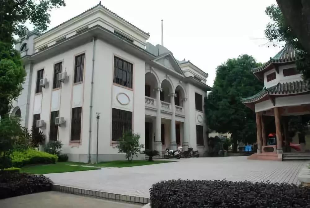<a href=http://www.lexiangyou.org/xiangcunlvyou/ target=_blank class=infotextkey>乡村旅游</a>：南区历史文物：马公纪念堂