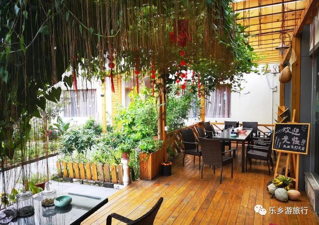 <a href=http://www.lexiangyou.org/xiangcunlvyou/ target=_blank class=infotextkey>乡村旅游</a>：欣赏崖口候鸟，品尝地道美食，入住网红民宿