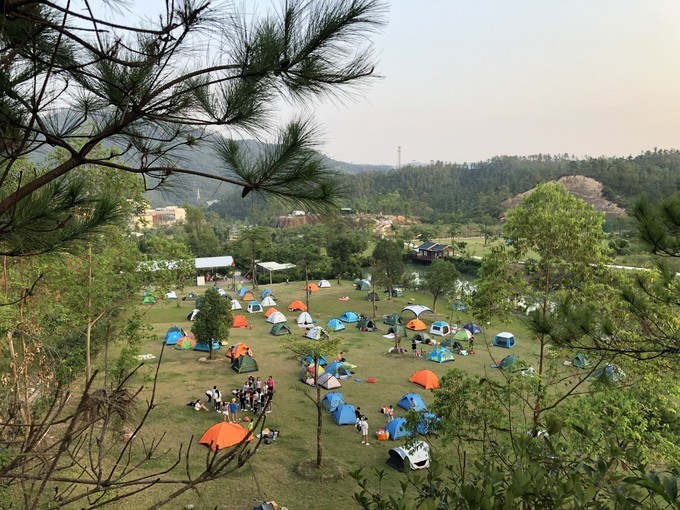 <a href=http://www.lexiangyou.org/xiangcunlvyou/ target=_blank class=infotextkey>乡村旅游</a>：中山大尖山露营公园