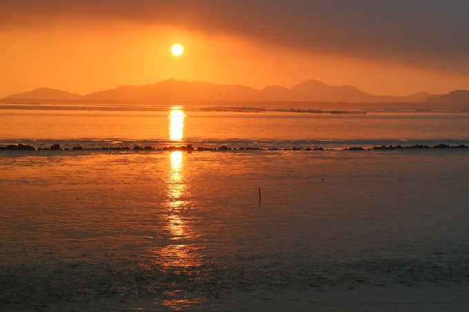 签：<a href=http://www.lexiangyou.org/xiangcunlvyou/ target=_blank class=infotextkey>乡村旅游</a>：中山南朗崖口看美丽的日出