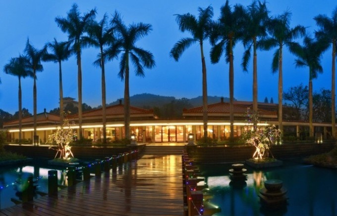 <a href=http://www.lexiangyou.org/xiangcunlvyou/ target=_blank class=infotextkey>乡村旅游</a>：崖口与中山温泉游