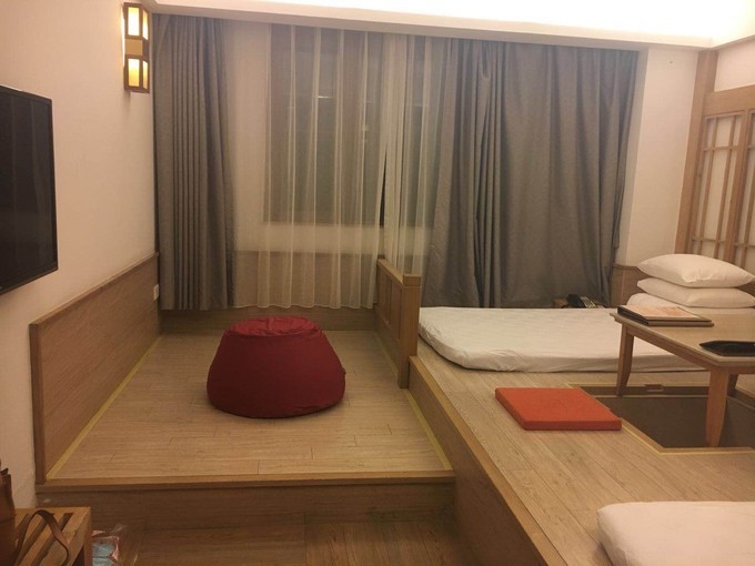 <a href=http://www.lexiangyou.org/xiangcunlvyou/ target=_blank class=infotextkey>乡村旅游</a>：崖口与中山温泉游