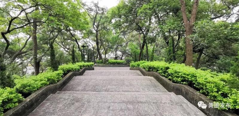 <a href=http://www.lexiangyou.org/xiangcunlvyou/ target=_blank class=infotextkey>乡村旅游</a>：黄圃有个古村，是大隐于市的岭南建筑活化石