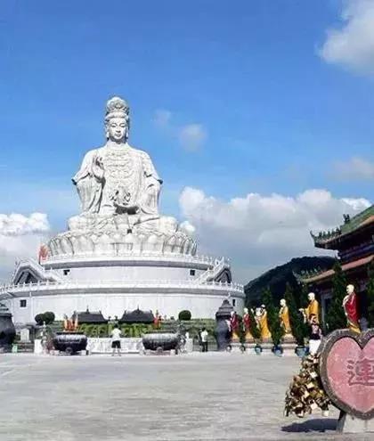  <a href=http://www.lexiangyou.org/xiangcunlvyou/ target=_blank class=infotextkey>乡村旅游</a>：人间四月天，踏青好去处