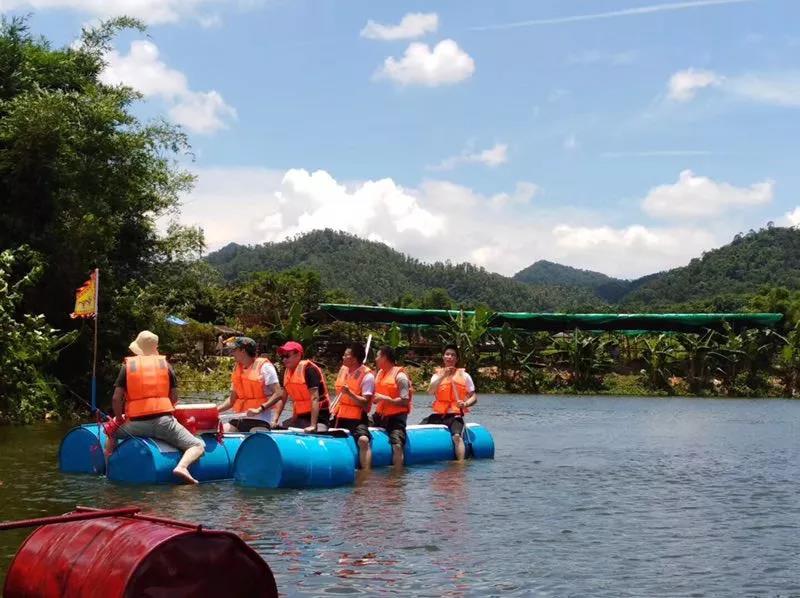  <a href=http://www.lexiangyou.org/xiangcunlvyou/ target=_blank class=infotextkey>乡村旅游</a>：桂南香山农场端午大庙会