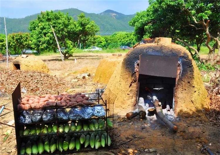  <a href=http://www.lexiangyou.org/xiangcunlvyou/ target=_blank class=infotextkey>乡村旅游</a>：桂南香山农场端午大庙会