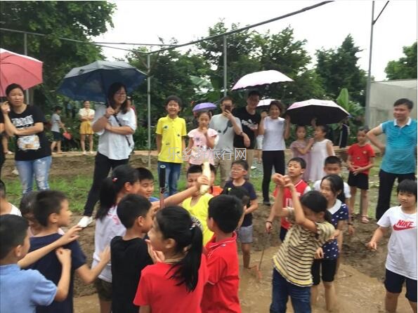 <a href=http://www.lexiangyou.org/xiangcunlvyou/ target=_blank class=infotextkey>乡村旅游</a>：亲子共欢乐，绿水清江休闲游