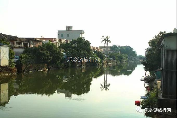 <a href=http://www.lexiangyou.org/xiangcunlvyou/ target=_blank class=infotextkey>乡村旅游</a>：早晨，领略板芙田园风光