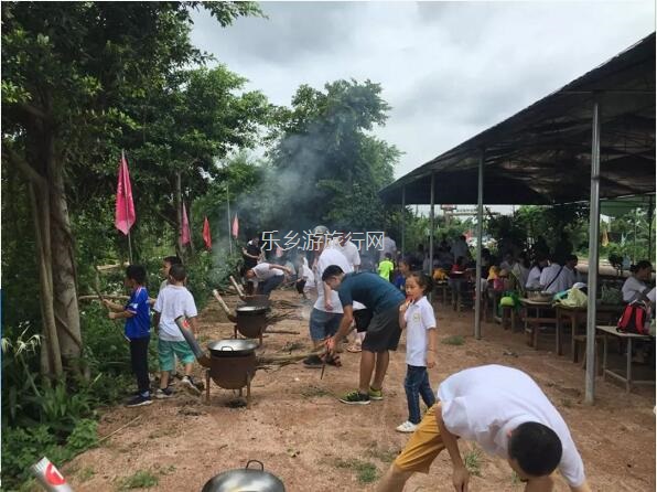<a href=http://www.lexiangyou.org/xiangcunlvyou/ target=_blank class=infotextkey>乡村旅游</a>：亲子共欢乐，绿水清江休闲游