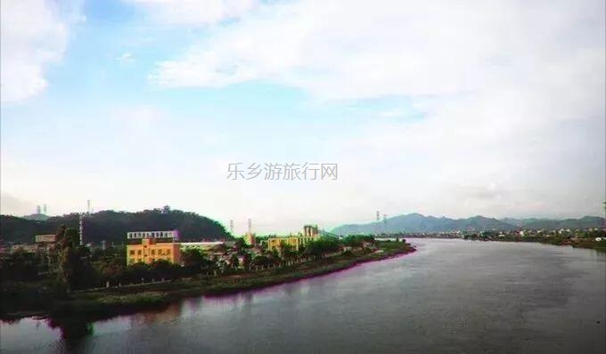 <a href=http://www.lexiangyou.org/xiangcunlvyou/ target=_blank class=infotextkey>乡村旅游</a>：早晨，领略板芙田园风光