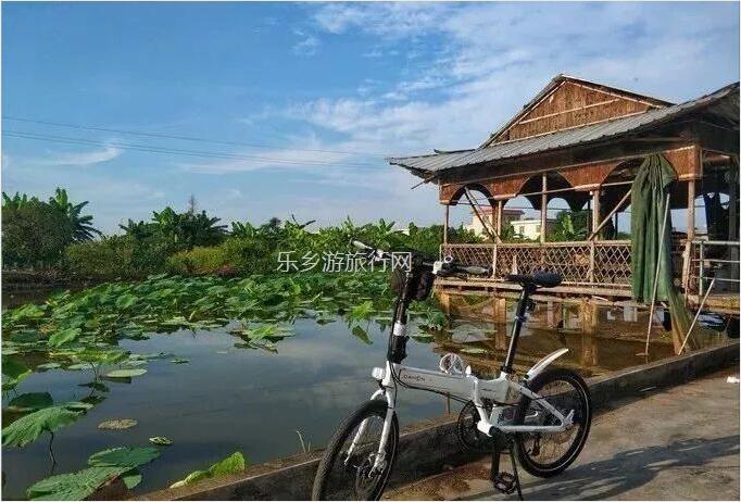 <a href=http://www.lexiangyou.org/xiangcunlvyou/ target=_blank class=infotextkey>乡村旅游</a>：早晨，领略板芙田园风光
