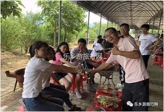 <a href=http://www.lexiangyou.org/xiangcunlvyou/ target=_blank class=infotextkey>乡村旅游</a>：水果丰收的季节，自游采摘品尝
