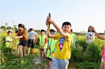 <a href=http://www.lexiangyou.org/xiangcunlvyou/ target=_blank class=infotextkey>乡村旅游</a>：国庆假期，10+项活动任玩，还有必吃的水乡美食！