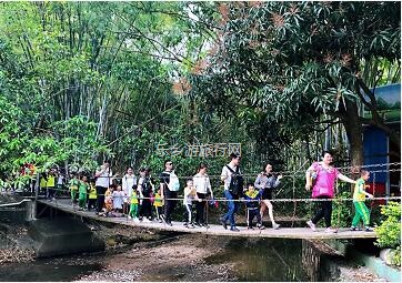 <a href=http://www.lexiangyou.org/xiangcunlvyou/ target=_blank class=infotextkey>乡村旅游</a>：游山玩水，逍遥自在，忘却浮生烟雨