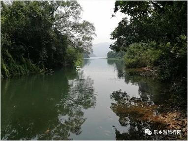 <a href=http://www.lexiangyou.org/xiangcunlvyou/ target=_blank class=infotextkey>乡村旅游</a>：潭水清澈，瀑布如丝绸般滑过