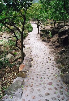 <a href=http://www.lexiangyou.org/xiangcunlvyou/ target=_blank class=infotextkey>乡村旅游</a>：游山玩水，逍遥自在，忘却浮生烟雨