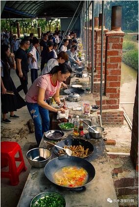 <a href=http://www.lexiangyou.org/xiangcunlvyou/ target=_blank class=infotextkey>乡村旅游</a>：皇帝柑熟啦！时令水果任摘任吃，赠送亲子游船+钓鱼