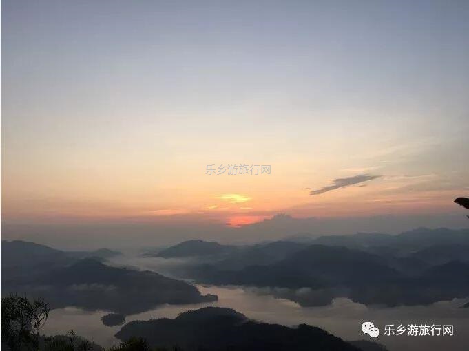 <a href=http://www.lexiangyou.org/xiangcunlvyou/ target=_blank class=infotextkey>乡村旅游</a>：山峦与湖面，每天都有不一样的风景