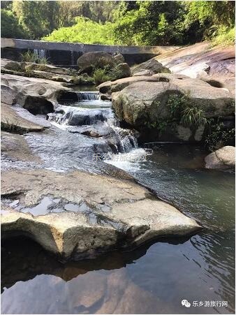 <a href=http://www.lexiangyou.org/xiangcunlvyou/ target=_blank class=infotextkey>乡村旅游</a>：山峦与湖面，每天都有不一样的风景
