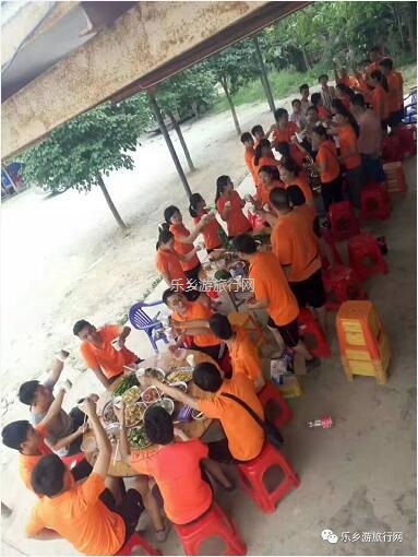 <a href=http://www.lexiangyou.org/xiangcunlvyou/ target=_blank class=infotextkey>乡村旅游</a>：赏秋色、品水果，绿道骑行；还可以放飞心中的梦想！