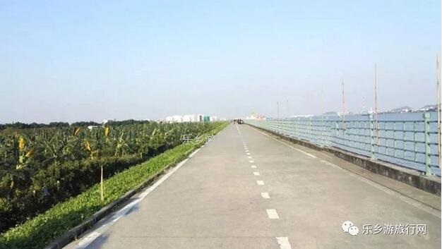 <a href=http://www.lexiangyou.org/xiangcunlvyou/ target=_blank class=infotextkey>乡村旅游</a>：赏秋色、品水果，绿道骑行；还可以放飞心中的梦想！