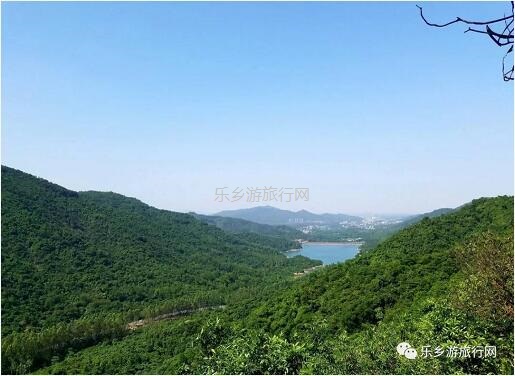 <a href=http://www.lexiangyou.org/xiangcunlvyou/ target=_blank class=infotextkey>乡村旅游</a>：公园里面景点众多：百花园、樱花园、杜鹃园、荷塘月色