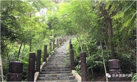 <a href=http://www.lexiangyou.org/xiangcunlvyou/ target=_blank class=infotextkey>乡村旅游</a>：公园里面景点众多：百花园、樱花园、杜鹃园、荷塘月色