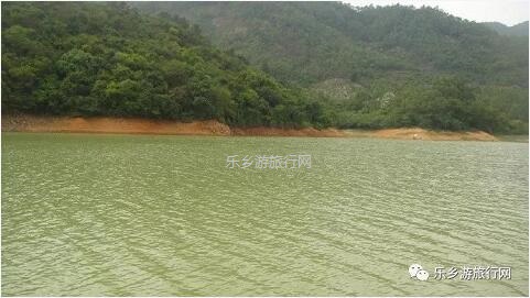 <a href=http://www.lexiangyou.org/xiangcunlvyou/ target=_blank class=infotextkey>乡村旅游</a>：公园里面景点众多：百花园、樱花园、杜鹃园、荷塘月色