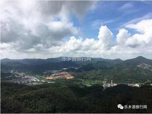 <a href=http://www.lexiangyou.org/xiangcunlvyou/ target=_blank class=infotextkey>乡村旅游</a>：假期登高，游玩于山水之间