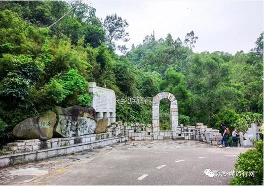 <a href=http://www.lexiangyou.org/xiangcunlvyou/ target=_blank class=infotextkey>乡村旅游</a>：假期登高，游玩于山水之间
