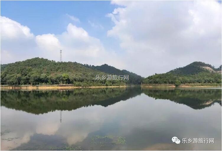 <a href=http://www.lexiangyou.org/xiangcunlvyou/ target=_blank class=infotextkey>乡村旅游</a>：金钟湖公园：漫步绿道，欣赏湿地美景