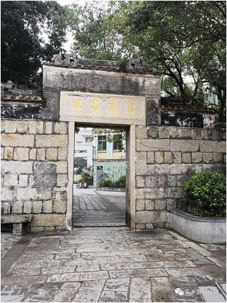 <a href=http://www.lexiangyou.org/xiangcunlvyou/ target=_blank class=infotextkey>乡村旅游</a>：相传在古时，这里有许多白鹤栖息游玩