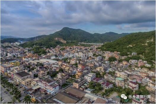 <a href=http://www.lexiangyou.org/xiangcunlvyou/ target=_blank class=infotextkey>乡村旅游</a>：相传在古时，这里有许多白鹤栖息游玩