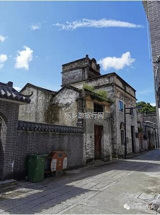 <a href=http://www.lexiangyou.org/xiangcunlvyou/ target=_blank class=infotextkey>乡村旅游</a>：相传在古时，这里有许多白鹤栖息游玩