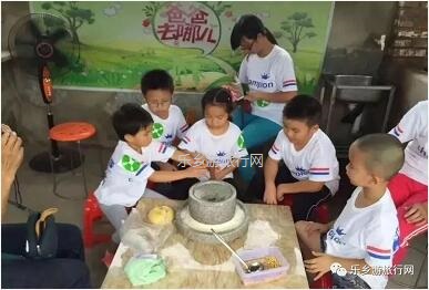 <a href=http://www.lexiangyou.org/xiangcunlvyou/ target=_blank class=infotextkey>乡村旅游</a>：五桂山沙糖桔任摘任吃，原生态品尝泥煨鸡套餐