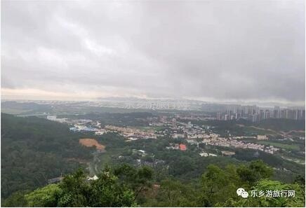 <a href=http://www.lexiangyou.org/xiangcunlvyou/ target=_blank class=infotextkey>乡村旅游</a>：登临山顶，观赏“二龙戏珠”和伶仃洋的鱼跃