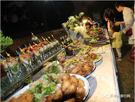 <a href=http://www.lexiangyou.org/xiangcunlvyou/ target=_blank class=infotextkey>乡村旅游</a>：【邀请函】2020跨年倒数年会，户外草坪自助美食+露天电影+荧火许愿+亲子游戏...