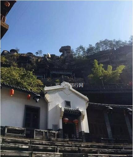 <a href=http://www.lexiangyou.org/xiangcunlvyou/ target=_blank class=infotextkey>乡村旅游</a>：乘坐高铁游梅州，品味客家文化，享受20多项旅游优惠