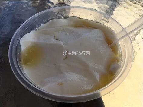 <a href=http://www.lexiangyou.org/xiangcunlvyou/ target=_blank class=infotextkey>乡村旅游</a>：这里盛开了黄花风铃，附近仲有农家美食哦~