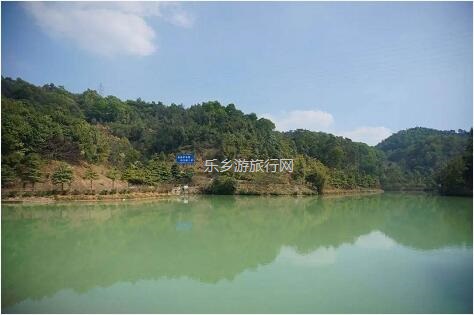 <a href=http://www.lexiangyou.org/xiangcunlvyou/ target=_blank class=infotextkey>乡村旅游</a>：春暖花开，树木繁多的植物园