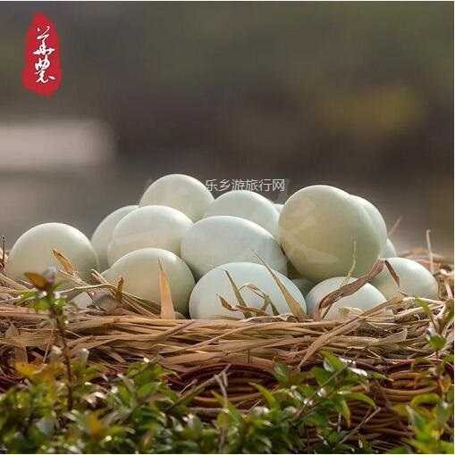 <a href=http://www.lexiangyou.org/xiangcunlvyou/ target=_blank class=infotextkey>乡村旅游</a>：绿壳乌鸡蛋来啦！蛋黄够大，富含微量元素；限时第二箱半价！