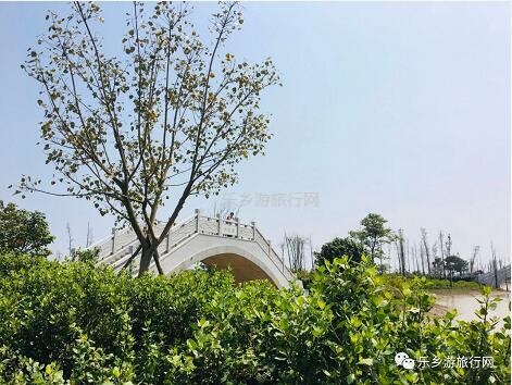 <a href=http://www.lexiangyou.org/xiangcunlvyou/ target=_blank class=infotextkey>乡村旅游</a>：白鹭：翩翩伴春来，我在湿地公园等你~