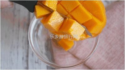 <a href=http://www.lexiangyou.org/xiangcunlvyou/ target=_blank class=infotextkey>乡村旅游</a>：金煌芒果，皮薄肉厚核小，清香蜜甜；承包整棵树，够晒过瘾