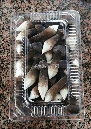 <a href=http://www.lexiangyou.org/xiangcunlvyou/ target=_blank class=infotextkey>乡村旅游</a>：营养丰富的黑皮鸡枞菌，脆嫩爽口，健脾益气